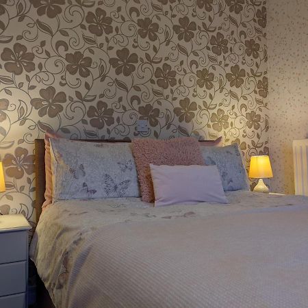 Kirkcroft Guest House Гретна Екстериор снимка
