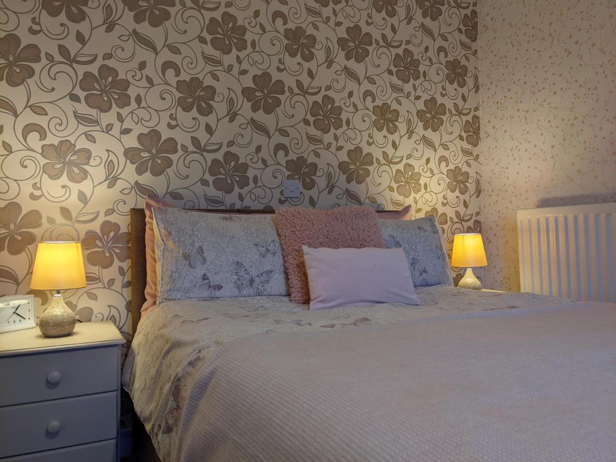 Kirkcroft Guest House Гретна Екстериор снимка