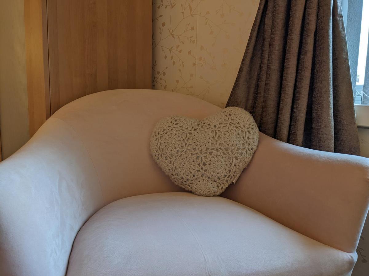Kirkcroft Guest House Гретна Екстериор снимка